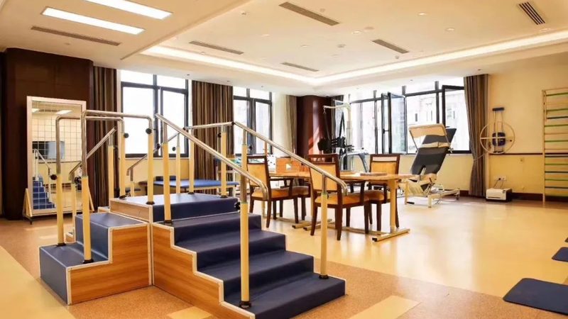 社区养老加盟代理：如何规避风险，实现共赢